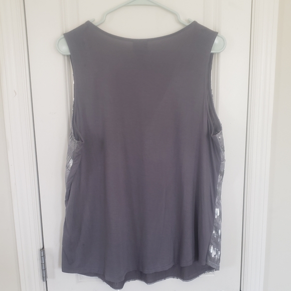 🔥Clearance🔥Worthington gray silver sequin blouse - Picture 3 of 6